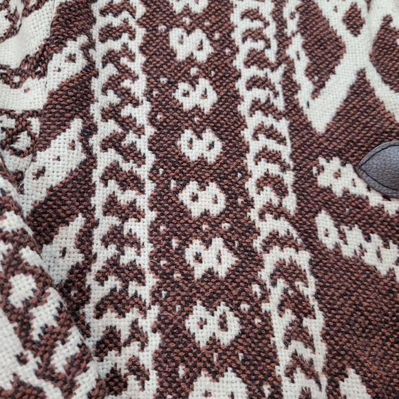 Vintage Southwest aztec Brown and white Cardigan - Picture 6 of 13